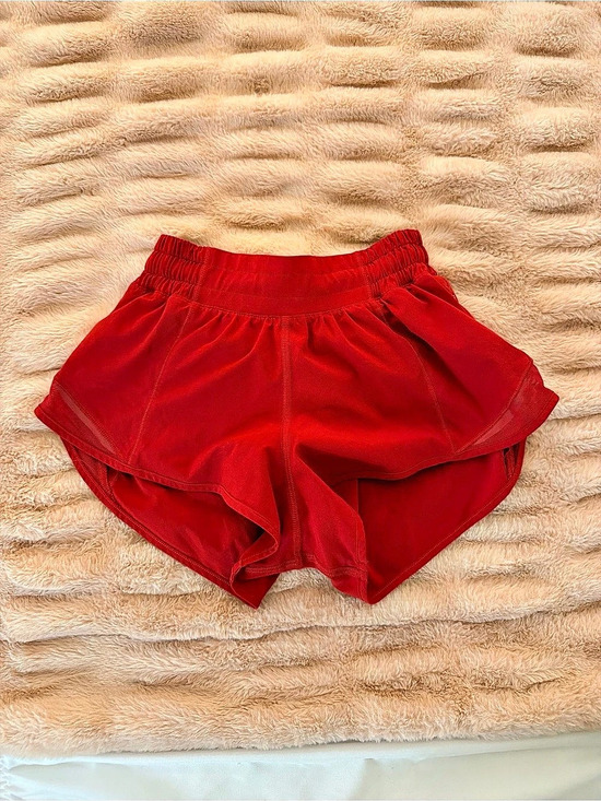 lululemon athletica Pants - Lululemon Hotty Hot Lined 2.5” Red Athletic Shorts